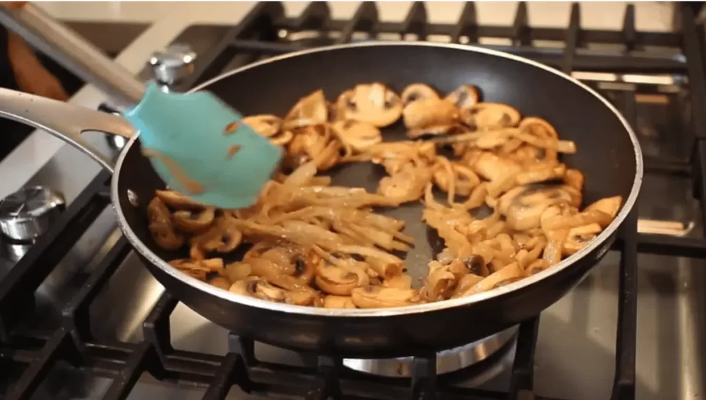 Simple dinner recipes with mushrooms and avocado