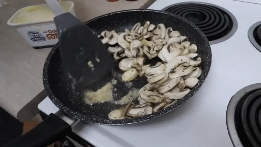 easy dinner recipes with mushrooms and avocado