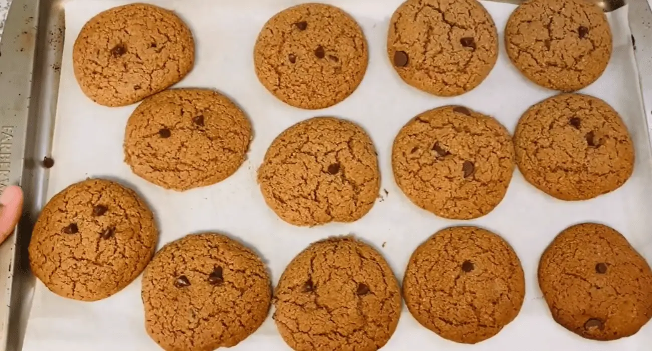 Close-up of protein powder cookies with a crispy edge and soft center, showcasing a healthy baking alternative.